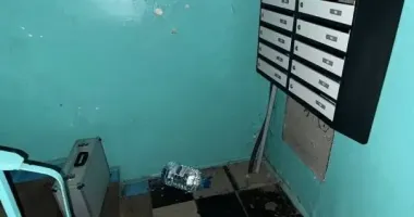 В Киеве задержали злоумышленника, ограбившего мужчину в подъезде многоэтажки