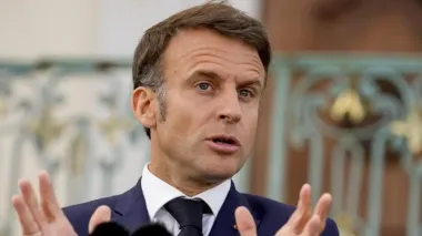 Macron calls on China to join peaceful settlement in Ukraine at meeting with Xi in Beijing