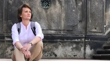 В Судаке силовики РФ обыскали дом крымскотатарской журналистки Дюльбер и вывезли ее в ФСБ