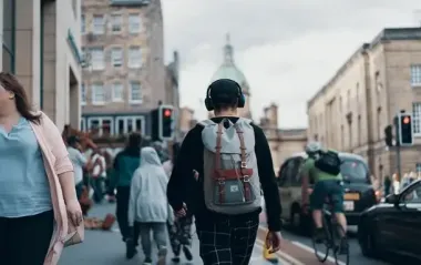 Латвія скорочує допомогу українським біженцям: які пільги скасують