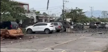 Возле полицейского участка произошел взрыв, погибли три человека, еще шестеро ранены - детали инцидента