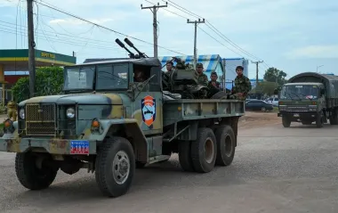 Мир Трампа по угрозой срыва? Таиланд нанес авиаудары по Камбодже