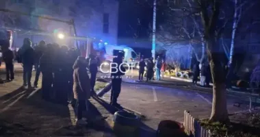 В Кривом Роге загорелся жилой дом: квартира выгорела дотла