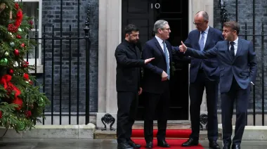 Макрон говорит, что Украина и Европа теперь имеют "много карт" в мирных переговорах