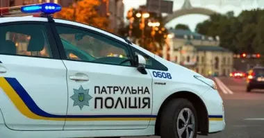Полиция Киева задержала мужчину "за неповиновение": дочь заявила о жестоком избиении отца