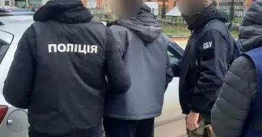 На Сумщині шахраї під виглядом банківської служби ошукали трьох українців на майже 1 млн грн