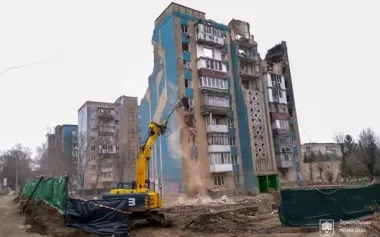 In Ternopil, they started dismantling building destroyed by Russian missile. PHOTOS