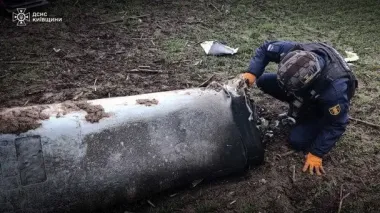 На Київщині виявили уламки російської ракети з бойовою частиною (фото)