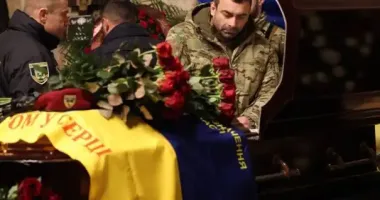 Харьковщина простилась с 34-летним полицейским Анатолием Петиком, погибшим на фронте