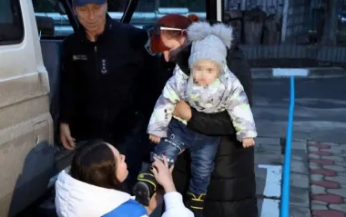 Спасатели вывезли из прифронтовой зоны в Запорожье 4 поколения одной семьи