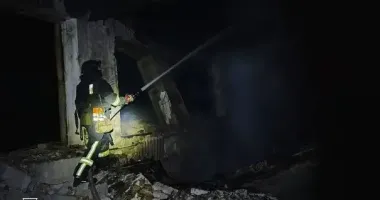 Россияне атаковали учебное заведение на Харьковщине: возник пожар