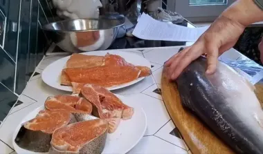 Як не купити несвіжого лосося для святкового столу: на що треба звернути увагу