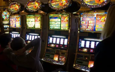 В 2026 году легальный игорный рынок упадет на треть, а бюджет недополучит 5,6 млрд гривен, - эксперты