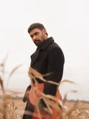 Виталий Козловский перепел хит 18-летней давности "Загадай" и очаровал новым звучанием