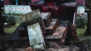 У Польщі знесли пам'ятник радянській армії