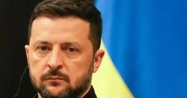 Зеленського будуть шантажувати поки він не погодиться на перемир'я і вибори