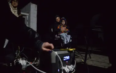 Света не будет до 17 часов. Появились жесткие графики для Киева на 11 декабря