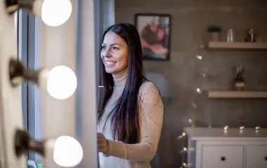 Без світла сьогодні не всі: графіки відключень у різних областях України (повний список)