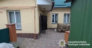 На Київщині через отруєння помер чоловік, дві жінки – у лікарні