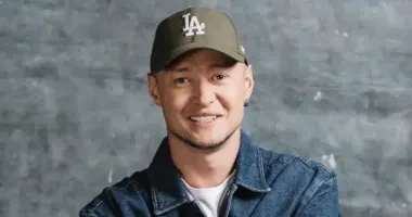 "Я действующий сотрудник МВД": лидер Бумбокса Андрей Хливнюк прокомментировал хейт на его бэнд из-за бронирования