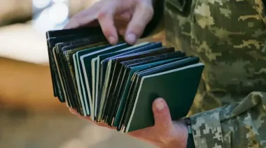 Кабмін ухвалив рішення про автоматичний військовий облік з 18 років, у тому числі за кордоном