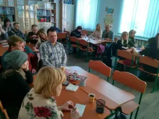 Родительское собрание становится пережитком: почему украинцы массово игнорируют школьные встречи