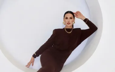 Коричневий total look: Єфросиніна показала стильний монохромний образ