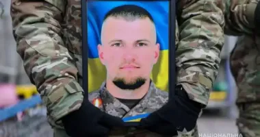 Сумщина прощалася з поліцейським Артемом Щербаком, який загинув на Донеччині