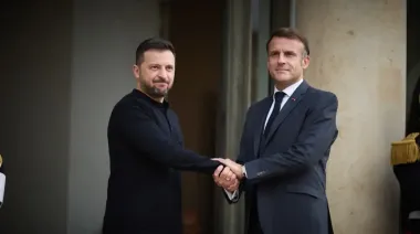 Zelenskyy spoke with Macron before meeting US negotiators
