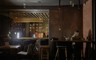 Світло вимикатимуть майже у всіх регіонах: опубліковано графіки на 15 грудня