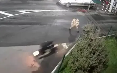 Man on motorcycle tried to break through to Romania. VIDEO