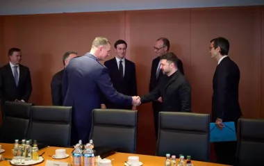 США давили на Украину с требованием отказа от части Донбасса, - AFP