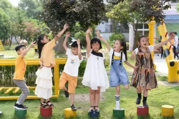 Китайские миллиардеры создают семьи из 100 детей: зачем это им