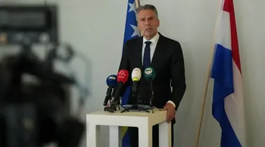 Премьер Нидерландов заявил, что источники для репараций Украине будут искать после войны