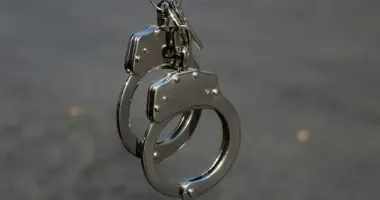 Жителю Житомирщини оголосили підозру: роками ґвалтував двох падчерок