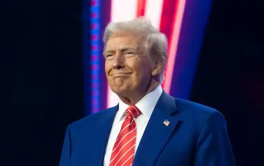 Трамп подал на BBC в суд, требуя 10 млрд долларов за якобы клевету