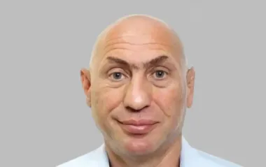 Як з України виїхав фігурант справи "Мідас" Цукерман: відповідь НАБУ