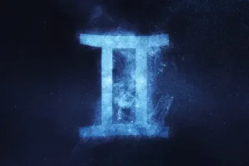 Гороскоп на картах Таро для Близнецов на 2026 год: что ждет в любви, финансах, карьере и здоровье