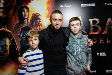 Тарас Тополя вперше після розлучення з Оленою Тополею з'явився на публіці з їхніми синами