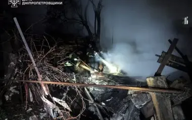 Ruscists struck Kryvyi Rih: four people injured, houses and administrative building damaged. PHOTOS