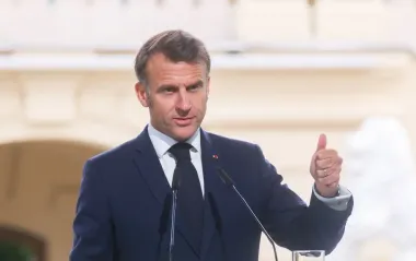 Важливо знайти компроміс: Макрон зробив заяву про репараційний кредит для України