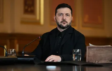 Чи потрібно Україні прибрати курс на членство в НАТО з Конституції: що говорить Зеленський