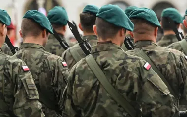 Польша активно готовится к обороне, - СМИ
